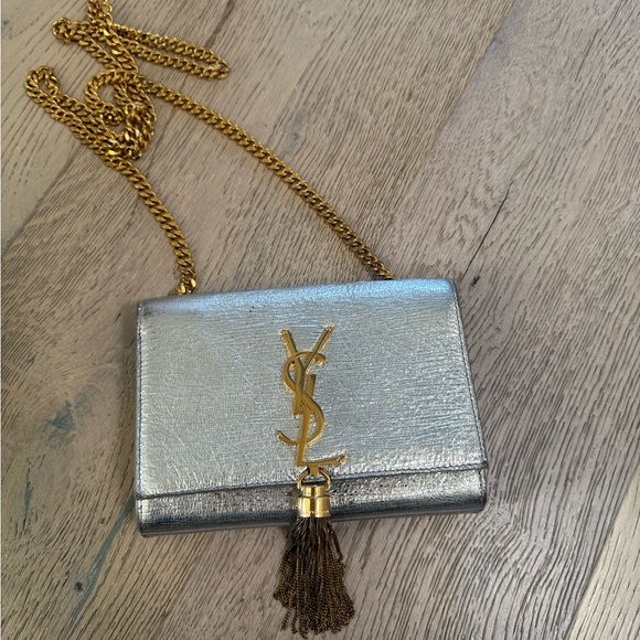 Saint Laurent Kate Tassel Small Bag in Metallic Leather - Picture 2 of 11